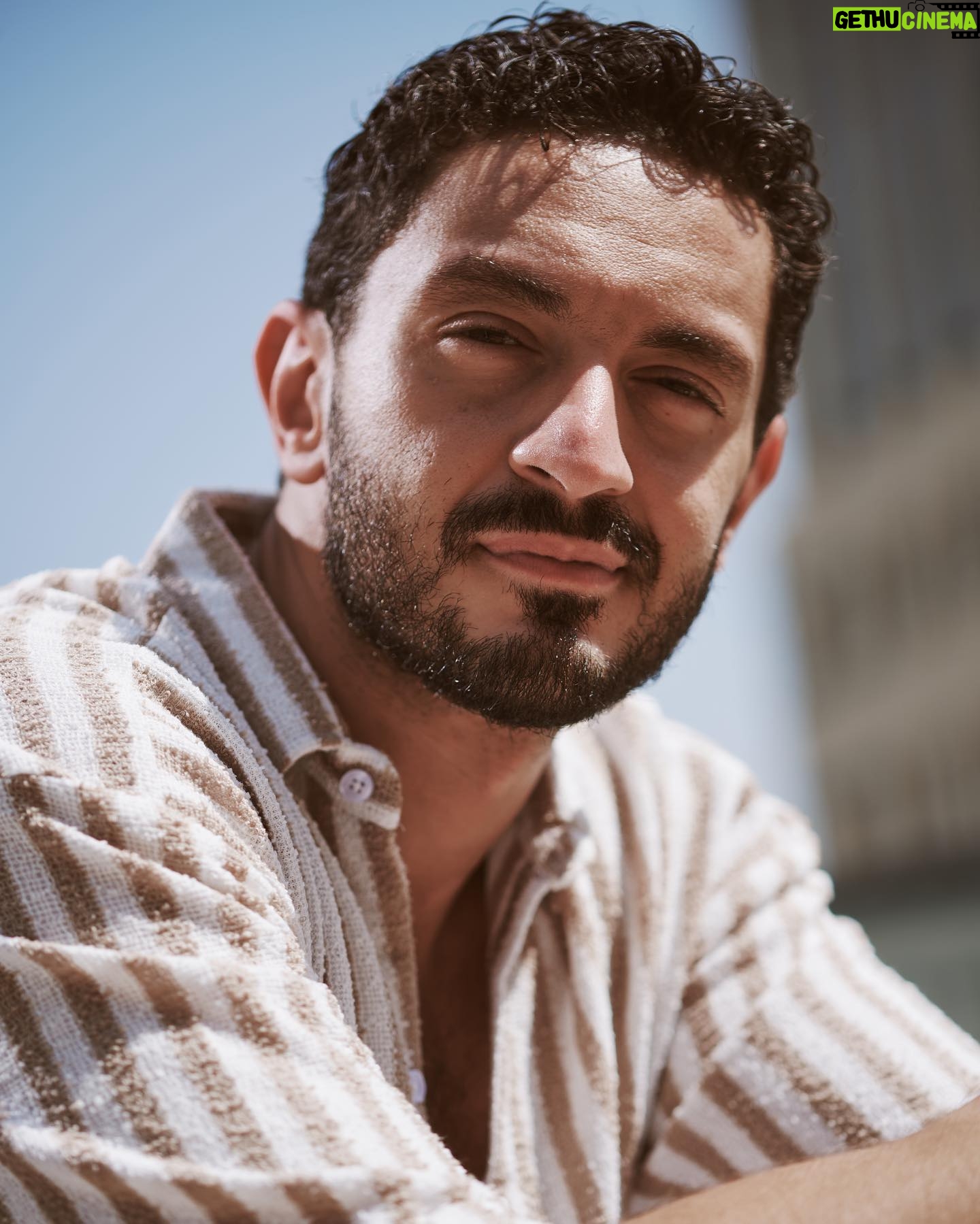 Youssef Othman - 3 Likes - Had the pleasure to be soaked in the sun sipping on some fine cocktails and keeping it real with @whatwomenwantmag ✨
“I’d definitely say I am afraid of the unknown, of not being able to visualize what will happen tomorrow.”
Check the whole interview with the link in bio 🔗
Photographer: @photobyamro
Stylist: @kariemfadl
Wardrobe: @lelu_storee
@gazellefootwear
Venue: @fairmontnilecity
Videography: @mekkyvideocompany
Hairdresser: Sameh Anwar
Personal assistant: @omar_elshennawi
Personal trainer: @mazenhatem24