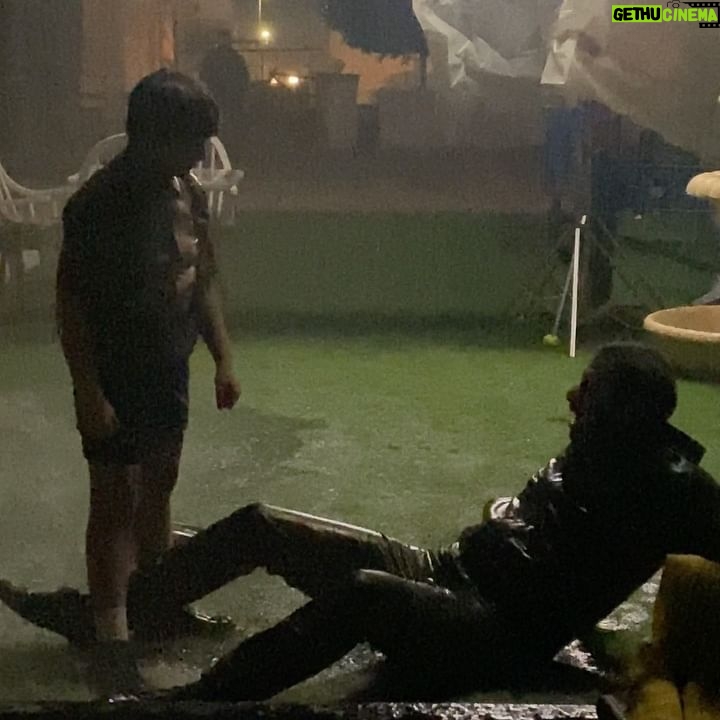 Youssef Othman - 3 Likes - Behind the scenes of #الغرفة_٢٠٧ pt2 🎬🗝️
@shahid.vod