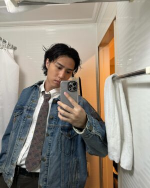 Yu Jin Instagram - Morning in Tokyo 🌀