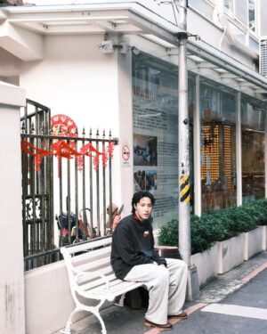 Yu Jin Instagram - 要過年，身上必須來點紅的吧！🧧