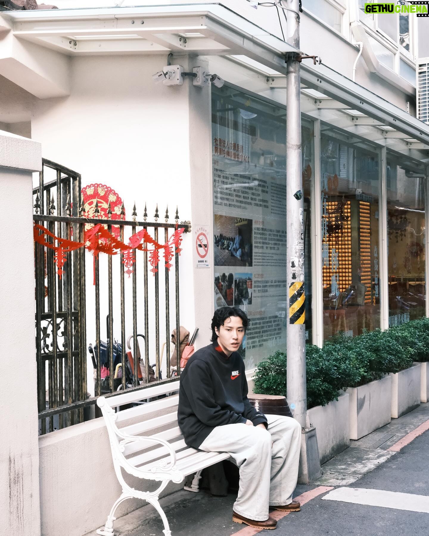 Yu Jin - 5.6K Likes - 要過年,身上必須來點紅的吧!🧧