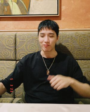 Yu Jin Instagram - 很珍惜我踩下的每一步、爭取到的每一個機會、認識的每一個人。更時刻提醒自己，一切都得來不易，懂得感恩…

今年唯一的願望就是能夠穩定作品產量。
努力拍戲也用心開發副業，讓自己在現實與理想中找到一個平衡點，給我再堅持下去的底氣。

祝自己19歲生日快樂🎂
Really appreciate everyone who always supports me !