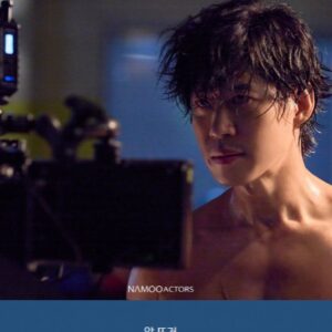 Yu Jun-sang Instagram - GAMOTAK 일어나라.

#경이로운소문2 
#yujunsang #힘내세요
#모두들❤️ #가모탁