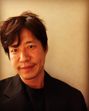 Yu Jun-sang Instagram - 가을 

#yujunsang 
#여행을대신해드립니다 
#kdrama