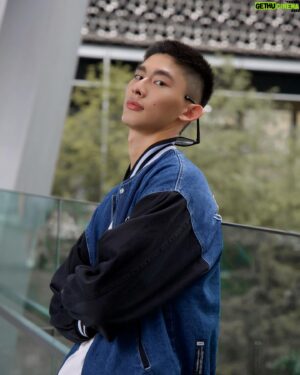 Yu-Tung Lin Instagram - ⁡
每次放假都會把想完成的事情排滿滿滿
出去走走 去逛街 拍照 看比賽啊什麼的
每次週末都過得很忙碌
但也因為這樣 我覺得自己好像變的有點E了🤣
或許這也是一種成長吧🤔
也期許自己在役期結束後能繼續秉持這樣的想法
讓自己在各種環境下都能有不同的收穫😇