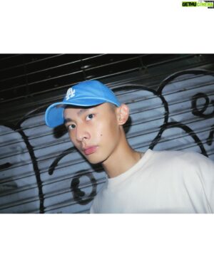 Yu-Tung Lin Instagram - ⁡
什麼都知道卻又裝作什麼都不知道
未在預期內發生的事 才是新的一天