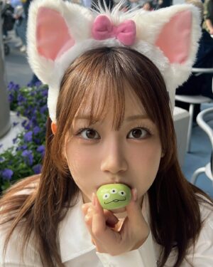 Yui Ito Instagram - ⁡
😐😐😐💕
⁡
コンタクトのレンズもわかるくらい
高画質ちゃん。🧚‍♀️
⁡
#dysney #dysneyland #tokyodisneyland #ディズニー #ディズニーランド #東京ディズニーランド #ディズニーコーデ #リトルグリーンまん #伊藤優衣 #itoyui #actor #instagood #instadaily #followme