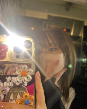 Yui Ito Instagram - ⁡
Happy New Year!!
⁡
2024年
明けましておめでとうございます🐲
⁡
日本では大地震や羽田空港で火災があったりと
新年早々大変な事が…。
被害に遭われた方々には心よりお見舞い申し上げます。
⁡
一日でも早く心穏やかな日々が訪れるよう、
心から願っております。
⁡
⁡
私の今年の目標は"力"
⁡
次のステージに行く為にも
自分自身の実"力"をもっとつけたり
人間"力"も上げたいですし。
あとは…。
人を惹きつけるって意味でも
見えない力が働いてるという事で、
力にしようと思います。
⁡
何より自分の共に
私の好きな人達、周りの人達(皆さんの事ですよ)が
健康で今年も一年過ごせますように。
⁡
あと何か無い限りは一日一回はSNS
(XかInstagramの投稿orストーリー)は
更新したいという目標も掲げておきますね。
⁡
#あけましておめでとうございます #happynewyear #2024 #2024年 #伊藤優衣