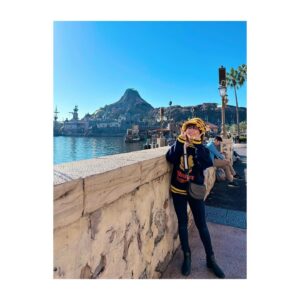 Yui Makino Instagram - 🐭🐭🐭❤️

#ディズニーランド #ディズニーシー #夢の国🐭 #2days 
#10年振りぐらい #久しぶりすぎてテンション上がる