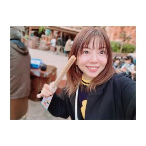 Yui Makino Instagram - 🐭🐭🐭❤️

#ディズニーランド #ディズニーシー #夢の国🐭 #2days 
#10年振りぐらい #久しぶりすぎてテンション上がる