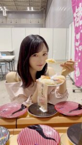 Actress Yui Oguri HD Instagram Photos and Wallpapers July 2024