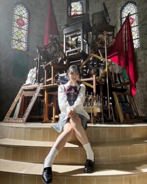 Yui Oguri Instagram - AKB48 64thシングル
「恋詰んじゃった」⛪️❤️‍🔥

今回は新生AKBとして
秋元先生、池田大監督や振付のえりなっちさんや作曲のヨシマサさん、沢山の方々とメンバーで
完成した今回の曲は
力強さ、勢い、キャッチーな曲です

皆さんとこの曲を育てていきたいです！！

ＭＶいっぱい観てください✔️💖

#恋詰んじゃった
#akb48
#小栗有以