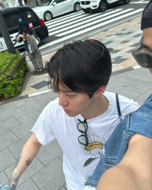Yuito Takeuchi Instagram - 未だに、今日彼女さんと歩いてましたよねって言われます
いいえ、姉です。今は居ません。
モコはいます。
あと、観葉植物もいます。
あと、美味しいコーヒーも居ます。
あと、ゲームも居ます。
あと、兄弟も居ます。
あと、友達も居ます。