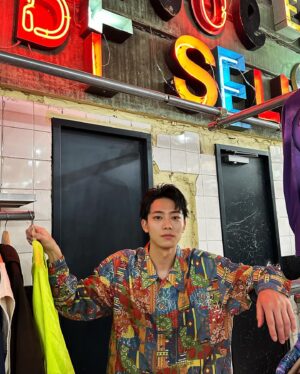 Yuki Inoue Instagram - ・
『JUNON』9月号本日発売です
下北沢を堪能してきました

ヘアメイク／MIZUHO(VITAMINS)さん
スタイリスト／徳永 貴士さん