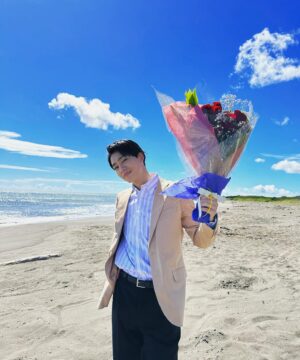 Yuki Inoue Instagram - ・
ドラマ「何曜日に生まれたの」
最終回までご覧頂きありがとうございました。

公式でもコメントを出させて頂きましたが
沢山悩んで、何より多くの事を知れた約3ヶ月でした。
江田悠馬、これからだぞ。
と個人的に思ってみたりしています。

放送は終わりましたが見逃し配信もされていますので沢山見てくださいね。

FCサイトには最後となるボイスブログがアップされています
長めに色々な思いを語ってます
マネージャー日記には現場でのオフ写真もあがってますので
併せてどうぞ！

#何曜日に生まれたの