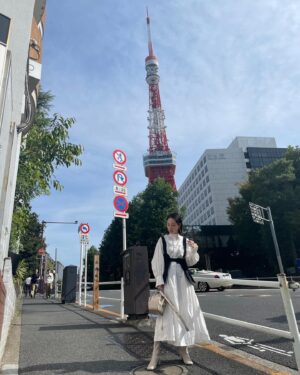 Yuki Terada Instagram - 発表から、10日ほどが経ちました🙈💍✨

皆さま、改めまして、、
たくさんのお祝いのお言葉。

本当にありがとうございました！！！😭✨

たっくさんのお祝いメッセージをいただけたことで、
私は日々、こんなにたくさんの方に
支えていただけているんだなと。
身が引き締まりました。

結婚から10日ほどがたっても、
正直、あまり実感が湧いていないけど🤔

これからどんどん、
実感は湧いてくるものなのでしょうか？

もっともっと、精進していかねば✊✨

#東京タワー #結婚しました #ありがとう #フリーランス #フリーランス女子 #寺田有希 #teradayuki