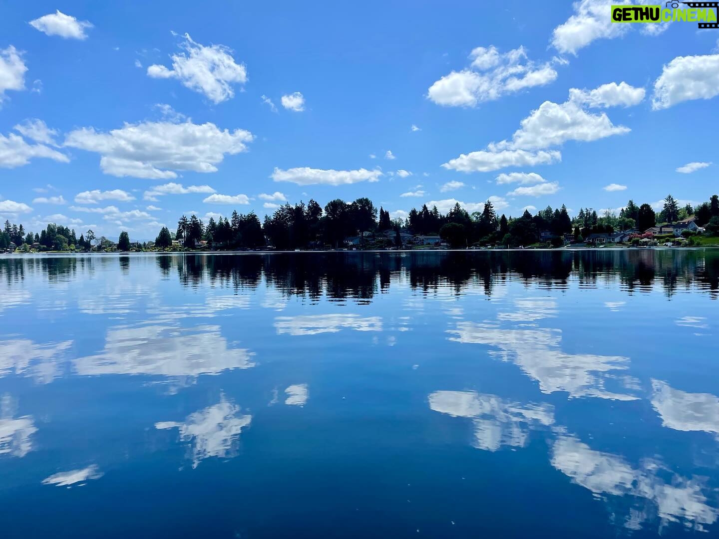 Yukiko Shinohara - 2.8K Likes - A park close to Seattle airport .
A long layovers aren’t so bad after all.
シアトル空港からすぐの公園。
長い乗り継ぎ時間も悪くないね。
#travel