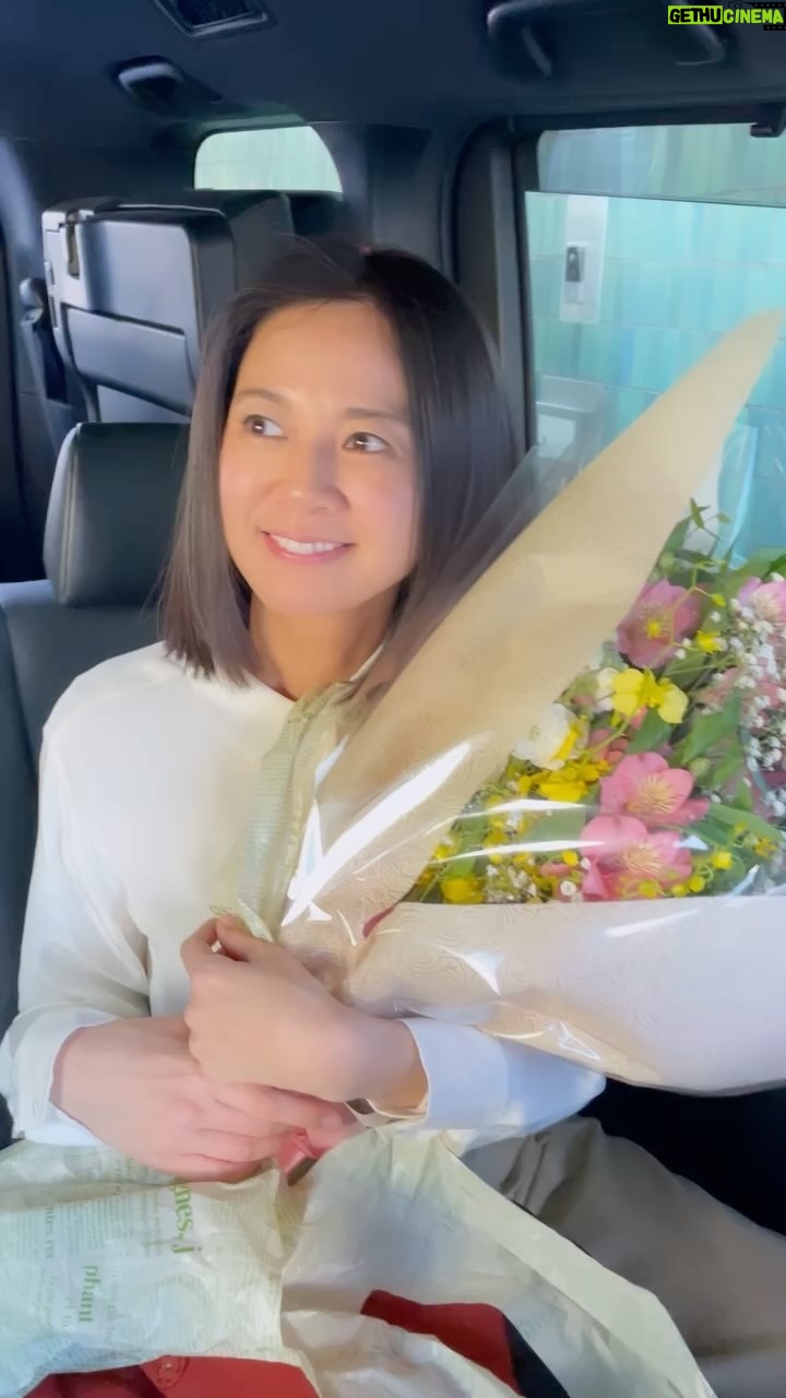 Yukiko Shinohara - 8.9K Likes - とっても幸せな誕生日でした!
いつも優しい大好きな方々に恩返しできるよう、今年もフルスロットルで精進したいと思います。
インスタにもいつも温かいお言葉や念力をありがとうございます。
何卒今年もよろしくさんきゅーです😊
篠原ゆき子
追伸
篠原さん!ハートのアレは「いいね」って言うんですよ😌マネージャーより🤡
#お誕生日 #相棒 #相棒21 #篠原ゆき子