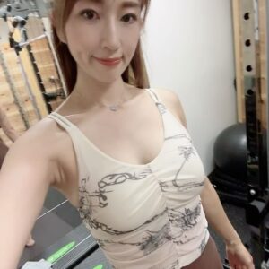 Yûko Shôji Instagram - ベストボディジャパン神戸大会まであと2週間！！
という事で雨の日以外毎朝ジョギングかウォーキングしてます✨この日は母も誘って2人で1時間以上早歩きしたよぉ✨☺️
私が着てるヨガウェアは
@yomoment_official ヨモの新作だよぉ❣️
私のクーポンコード
YUKO0222を入れたら20%OFFで購入出来ます🌟

そして6/21(金)0時~
夏日特集MAX60%OFF  ベストセラー MAX70%OFF  新作40%OFFになるそうです✨

#yomoment#ヨガウェア#ランニング#ジョギング#ウォーキング#有酸素運動#ベストボディジャパン