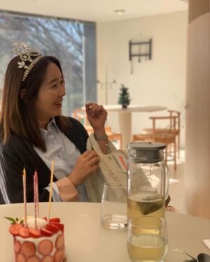 Yun Yoo-sun Instagram - 올한해 행복했던 시간을 기억해봅니다~