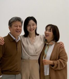 Actress Yun Yoo-sun HD Instagram Photos and Wallpapers February 2024