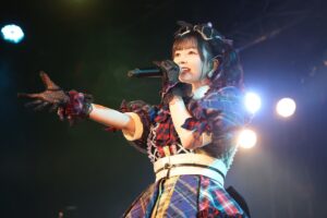 Yuna Ego Instagram - ⁡
4thソロライブ@新宿BLAZE 
⁡
1年前に来た時とは会場近くの雰囲気が全然変わっていてびっくりしました。新しいビルできてた！！
そして金曜の新宿の人の多さがすごかった。笑
来てくださったみなさんありがとうございました！
ちゃんとたのしかったかな？
実は前日に突然声がうまく出なくなって焦りながら当日を迎えました。笑 リハも体力温存させてもらって
ずーっと不安だったんですけど本番ちゃんと歌えてよかった！ソロライブ期間はとくに自分の声に過敏になりすぎている。笑 不安と緊張がなくなったらもうすこしうまく歌えるようになるのかな！それを乗り越えた先のライブが楽しみです。
コロナ禍で始まったソロ活動だったのでソロのステージでみなさんの声を聞いたことがなかったんですけど
わたしだけのサイリウムと、わたしの名前しか聞こえないライブって最高だね！！
ずっとずっと一緒にライブしようよ☺️🫧
⁡
23.05.26