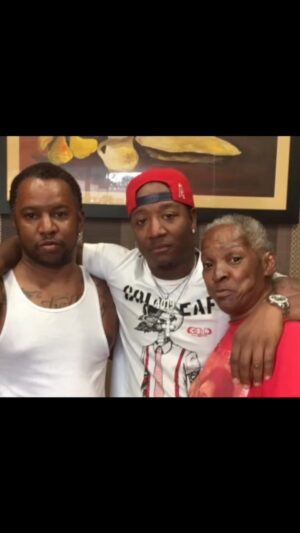 Yung Joc Instagram - Didn't think this life would have sooo many ups & downs.... Aunt Vickie you will be missed😔......... one of my coolest most loving Aunts....... Please tell everybody I love them and I miss them🥺 #2024