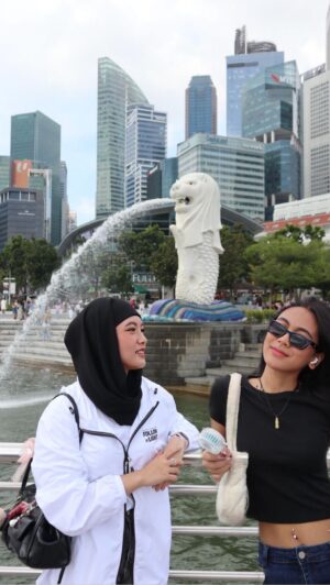 Yuni Sulistyowati Instagram - #behappy 
#mydaughter
#ismyworld