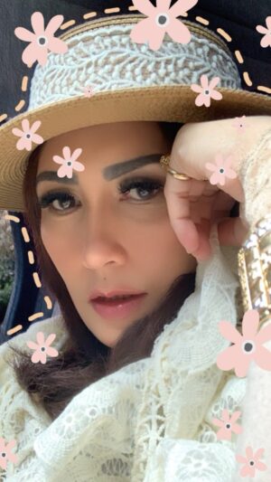 Yuni Sulistyowati Instagram - me…
.
.
#pih
