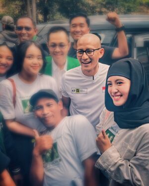 Yuni Sulistyowati Instagram - @diffamaheswari bersama Pak @sandiuno .. sukses @partaipersatuanpembangunan …
.
.
#pemiluserentak2024