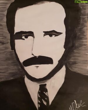 Yurdaer Okur Instagram - Bugün senin resmini yaptım BABA,ölüm yıldönümünde yanına gelebilecek miyiz?bilmiyorum! Zor günlerden geçiyoruz, elbet atlatacağız.Huzur içinde uyu,melekler yanında olsun. Emekli Sağlık Memuru Yusuf Okur 🙏 özleniyorsun @psychokur @gercekokur @yhyygyo