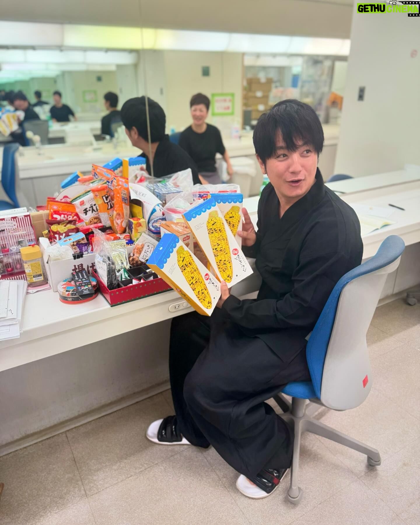Yusuke Kamiji - 5.3K Likes - 妖怪 つまみぐい
#焼とうきび 入れときました🌽
差し入れ合い、支え合い、ササクレ痛い
