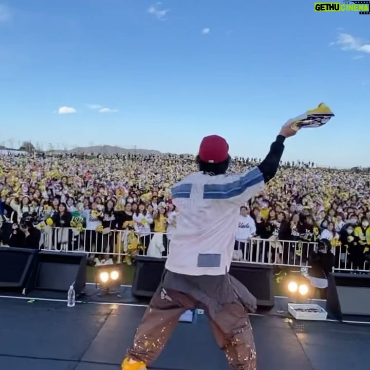 Yusuke Kamiji - 11.3K Likes - 絶景なり🌻
#遊助 #15周年 #live
#今日あそこにいてくれた全ての人へ
#遊助を聞いた事ある全ての人に
#今まで遊助と関わった全ての人に
言葉にできないくらいの感謝を込めてありがとうございました
🌻
今年はメチャクチャ全国に愛に生きますわ