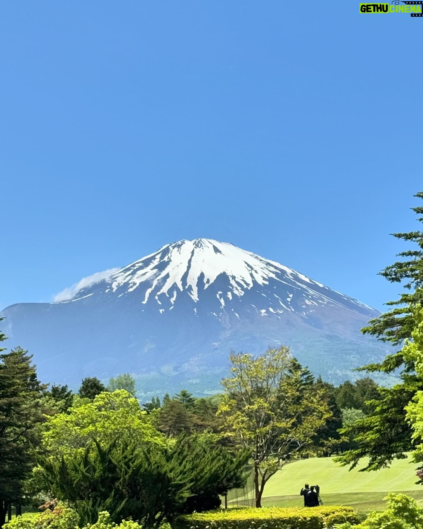 Yusuke Kamiji - 4.6K Likes - 富士を見つけた河童と干物です♡
#蛍原徹 #🗻 #🏌️♂️
#食品サンプル