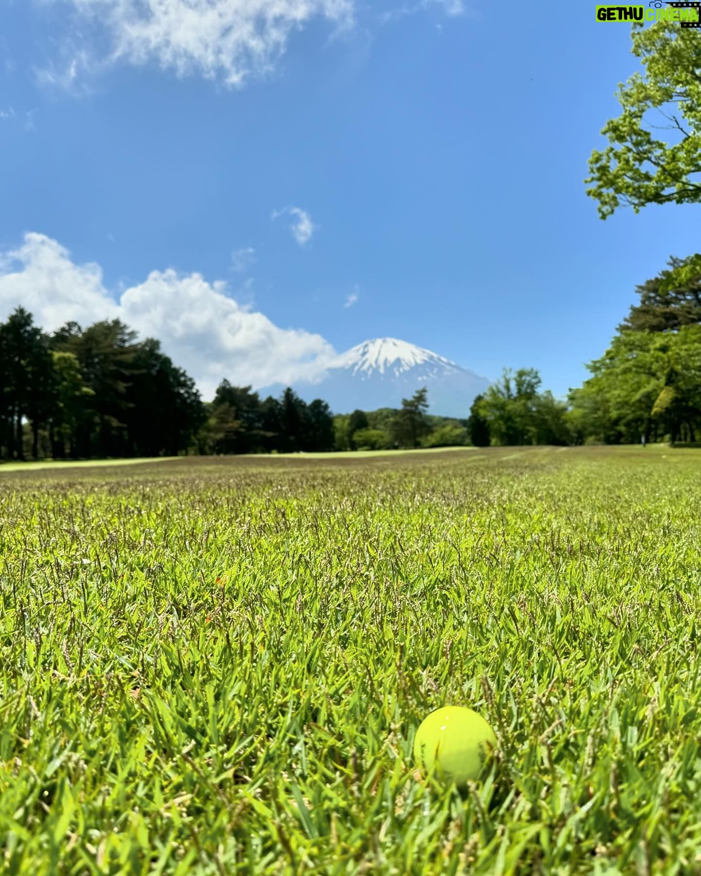 Yusuke Kamiji - 4.6K Likes - 富士を見つけた河童と干物です♡
#蛍原徹 #🗻 #🏌️♂️
#食品サンプル