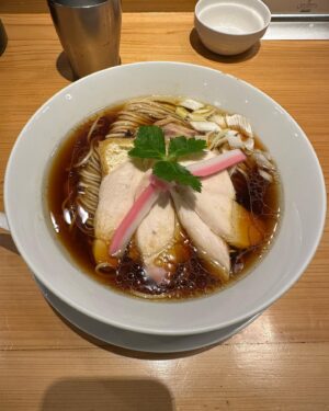 Yusuke Nishizawa Instagram - 岸です。むぎとオリーブ。

#銀座本店
#鶏SOBA
#岸大介
#太秦の空き時間
#何してますのん