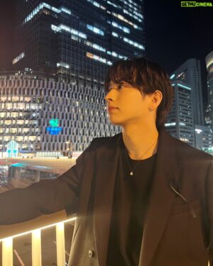 Yusuke Sato Instagram - 実は、大阪なうやで。

みんなに会いたいなぁ〜☺︎