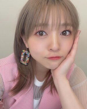 Yuuki Wakai Instagram - 週刊SPA! しゃべるグラビアお渡し会に
来てくださったみなさんありがとうございましたっ！
⁡
ピアスも衣装も可愛すぎる〜🥹
⁡
昨日の大阪も含めて
みんなとたくさんお話できた楽しい週末でした！
⁡
来週は東京でリリイベからの名古屋でラジオ公開収録！
待ってるよー‎🤍
⁡
⁡
#一足先に #春コーデ #ピンクコーデ #低身長コーデ #週刊spa