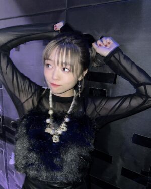 Yuuki Wakai Instagram - #友希SSツアー 初日大阪ありがとっ！！❤️🖤

あまりにも楽しかった！！！！
最高なバンドメンバーと最高なファンと最高なライブでした🔥
明日は名古屋！！YOLOしく！！！！🔥

ライブ映像ちょいとのせるねっ
明日はもっと元気なステップ期待してる😉
この他も沢山汗かくので身体動かす準備しといてちょーよ！

#ライブ #ライブハウス #たのしー