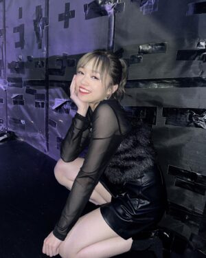 Yuuki Wakai Instagram - #友希SSツアー 初日大阪ありがとっ！！❤️🖤

あまりにも楽しかった！！！！
最高なバンドメンバーと最高なファンと最高なライブでした🔥
明日は名古屋！！YOLOしく！！！！🔥

ライブ映像ちょいとのせるねっ
明日はもっと元気なステップ期待してる😉
この他も沢山汗かくので身体動かす準備しといてちょーよ！

#ライブ #ライブハウス #たのしー