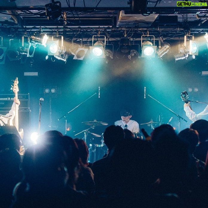 Yuuri - 43.1K Likes - バンド組みました。
弱虫男爵です
Photo by @__tpwbo