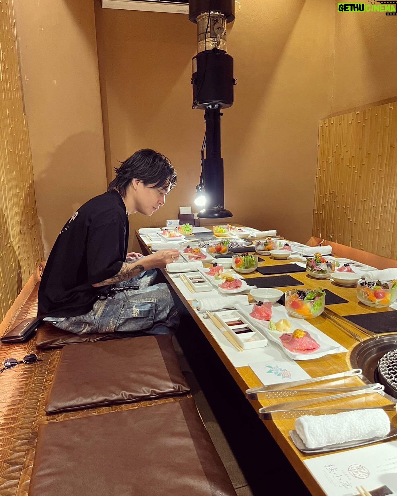 Yuuri - 46.7K Likes - ホールツアー初日
良いライブしたのに打ち上げ1人ってどういうこと?
かかってこいよ
#외톨이야