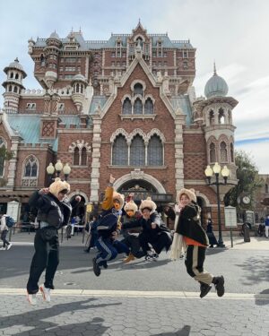 Yuuri Instagram - 男だけでディズニー！！！