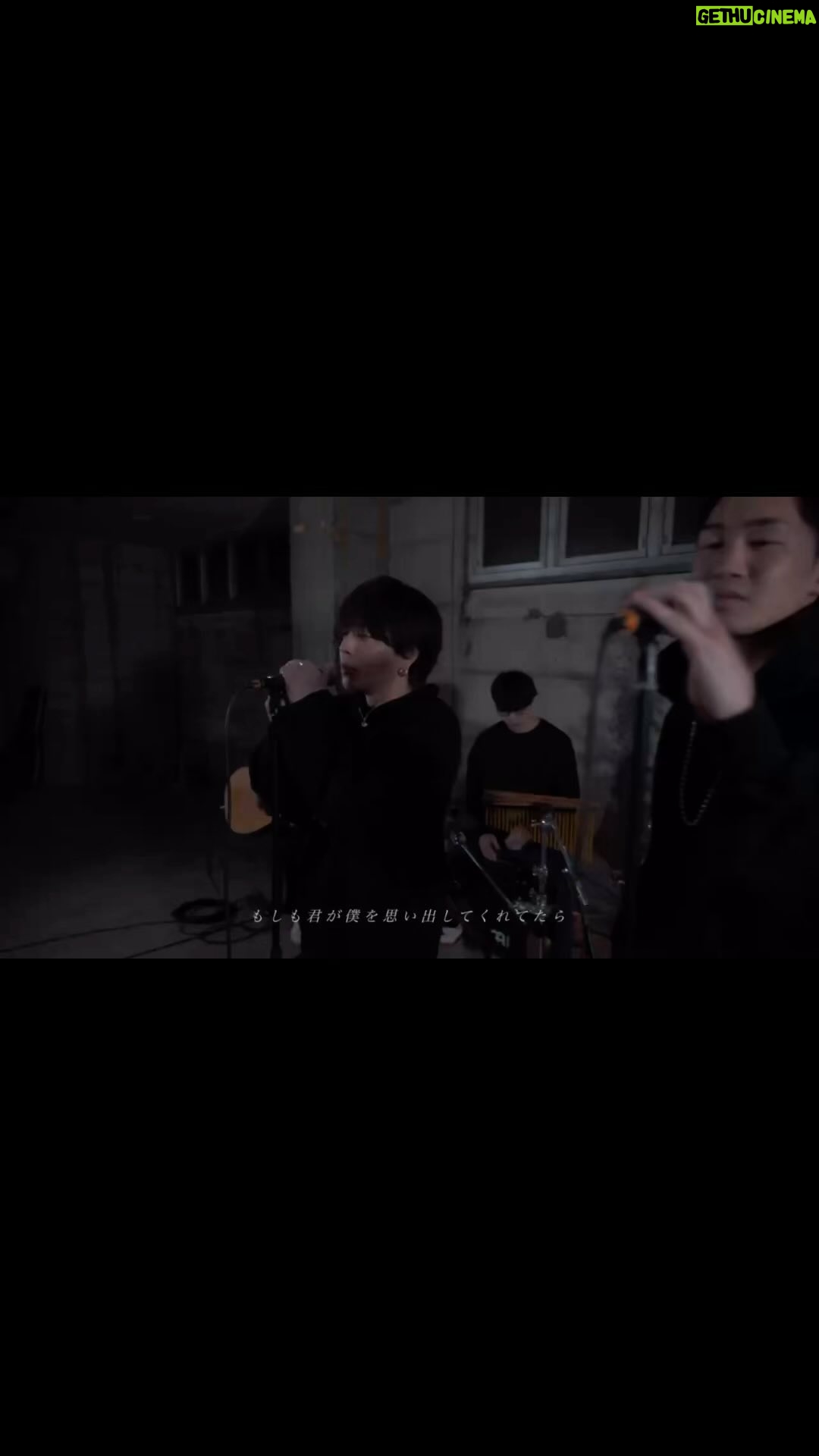 Yuuri - 45.3K Likes - 『クリスマスイブ』 acoustic ver. 優里×朝倉未来
みくるくんとこの曲を一緒に歌うことができてすごく嬉しい!!