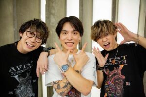 Yuuri Instagram - アベストのステージで友達と一緒に歌えて楽しかった！
鷹也、Taniくんありがとう🤘