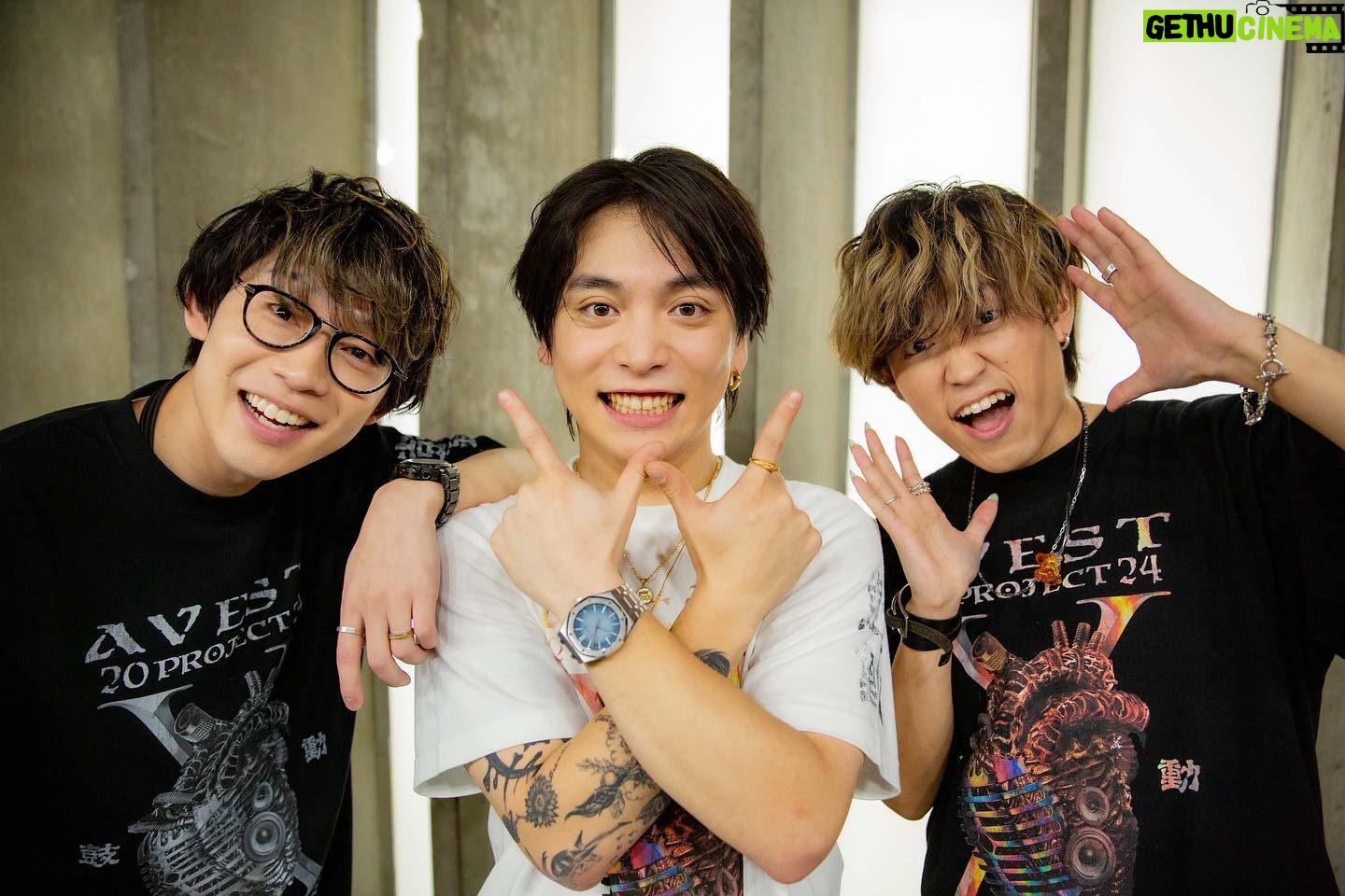 Yuuri - 45.8K Likes - アベストのステージで友達と一緒に歌えて楽しかった!
鷹也、Taniくんありがとう🤘