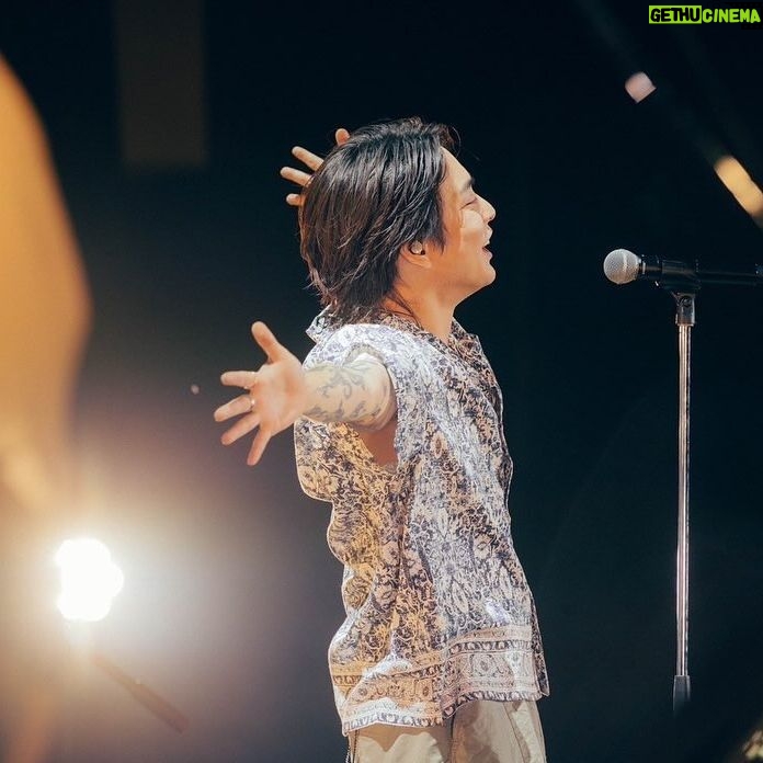 Yuuri - 40.7K Likes - 1本目!!大阪城野音!
さいくぅ🤘🤘
雨が土砂降りにならなくてよかった!!
かかってこいよ