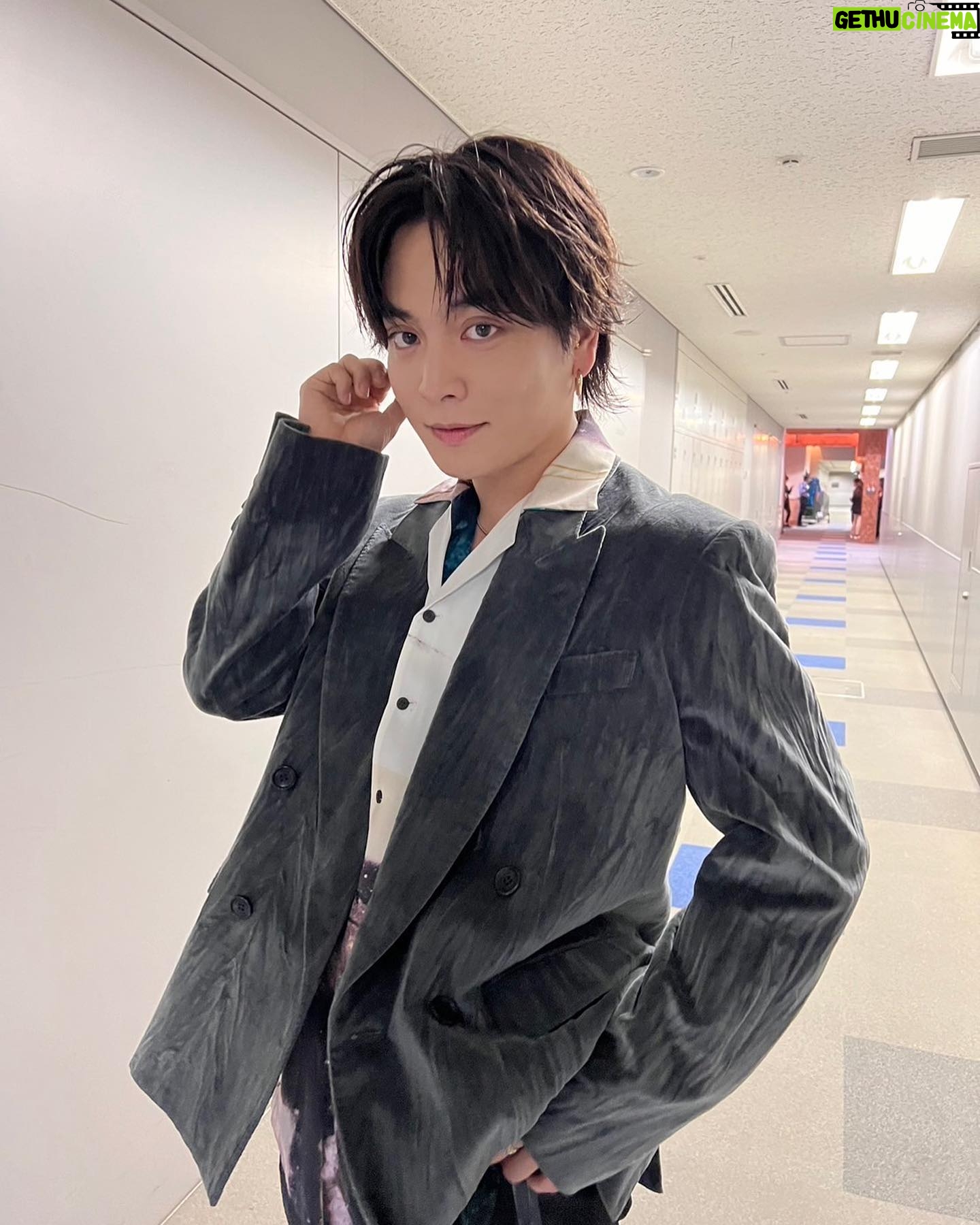 Yuuri - 69.5K Likes - CDTVライブ!ライブ!
見てくれたみんなありがとう🤘
ビリミリオンから恋人じゃなくなった日へ変身した僕です笑