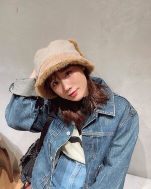 Yuzuki Akiyama Instagram - .
.
明けましておめでとうございます🙇‍♀️

心が痛くなるような出来事が続いてますが、
少しでも早い復興と復旧を願っております。

どんな言葉も違う気がして
迷っていた中、ご挨拶遅くなりすみません。

今出来ることを精一杯取り組ませて頂きます。

本年もどうぞ、よろしくお願いいたします🙇‍♀️