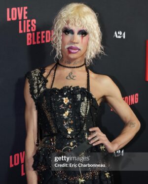 Yvie Oddly Instagram - #LoveLiesBleeding slayed my boots! 
Thanks for being my movie date @felony_misdemeanor